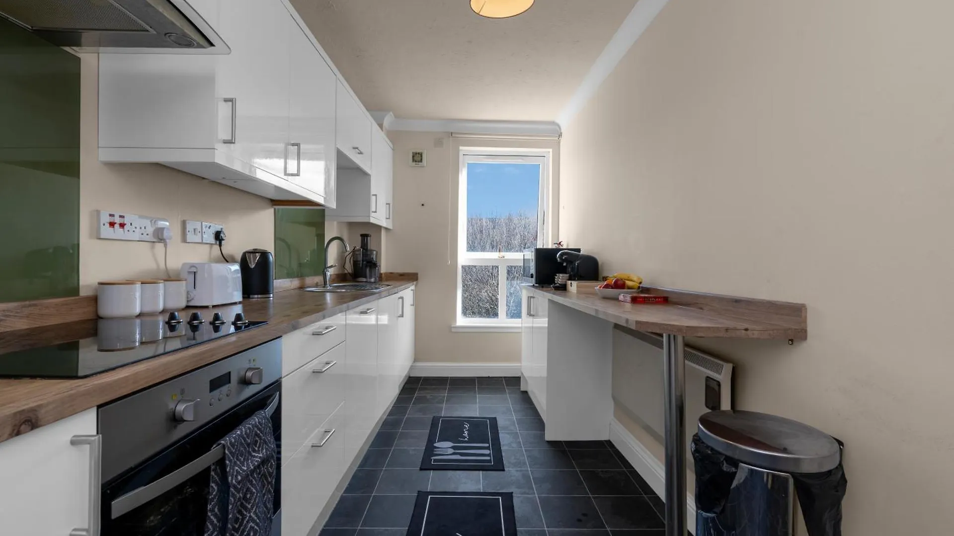 Apartment Room In Central Edinburgh With Free Parking
