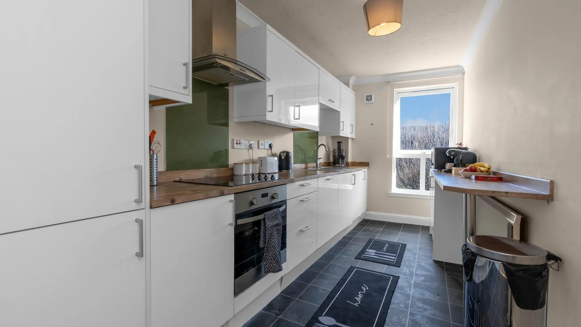 Room In Central Edinburgh With Free Parking Apartment