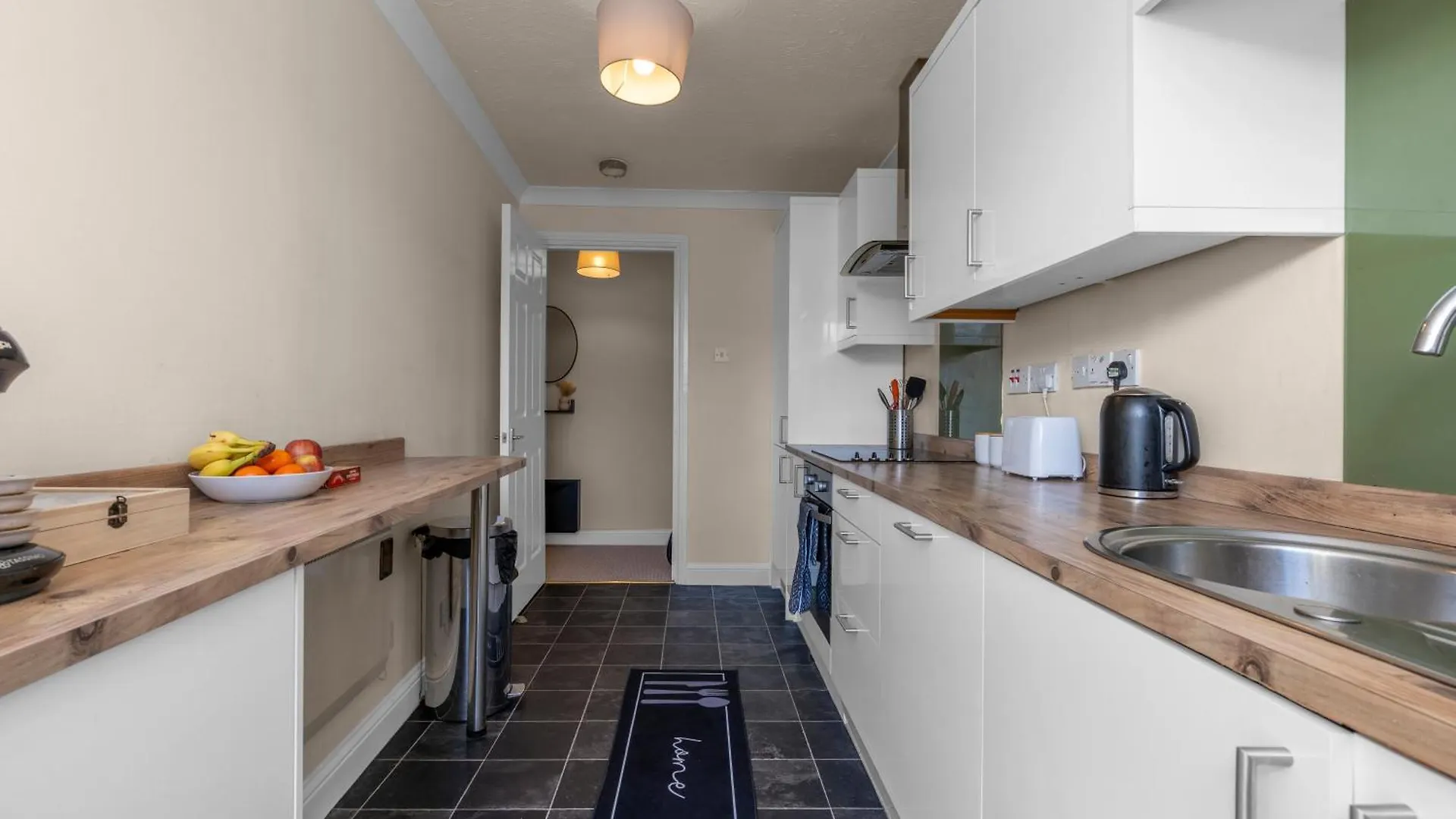 Room In Central Edinburgh With Free Parking Apartment
